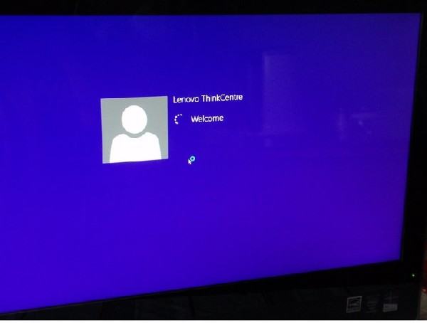 Komputer Lenovo Thinkcentre  E63z 3